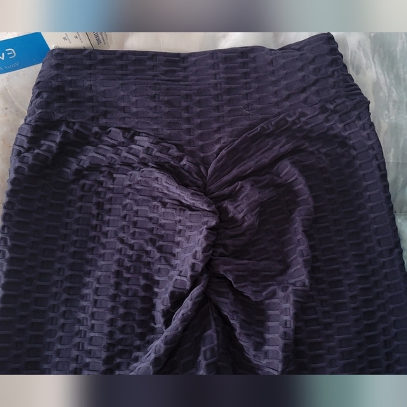 Tik Tok Leggings - Picture 4 of 4